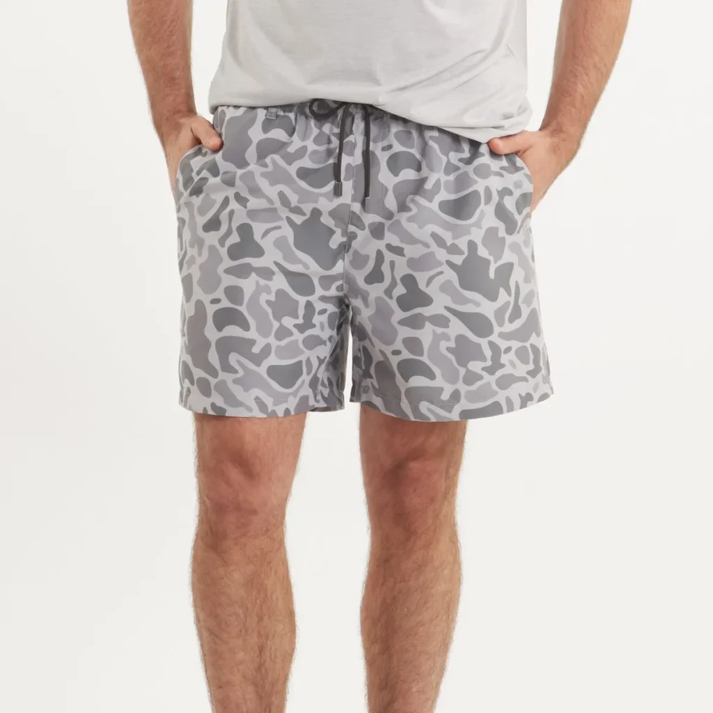 24 Men’s Pool Party Outfit Ideas 19 Camouflage Swim Trunks with Black Tee
