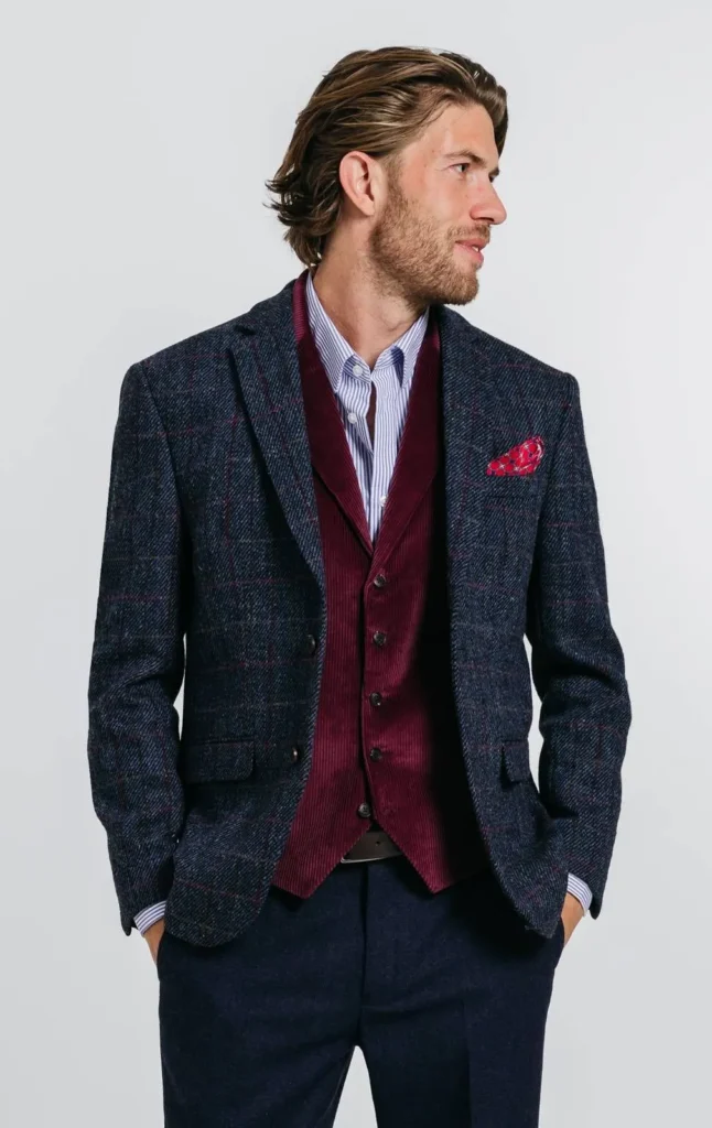 22 Classy Outfits Men Will Love to Try 8 Tweed Jacket and Dark Denim