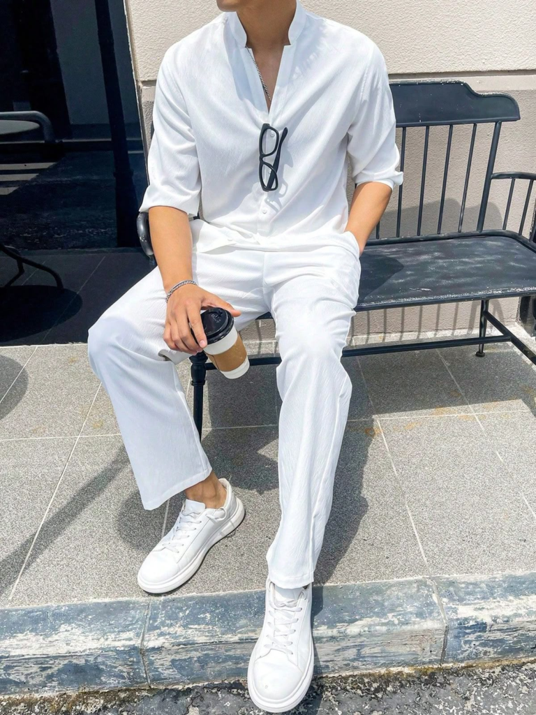 20 White Sneakers Outfit Ideas for Men 20 image 1696